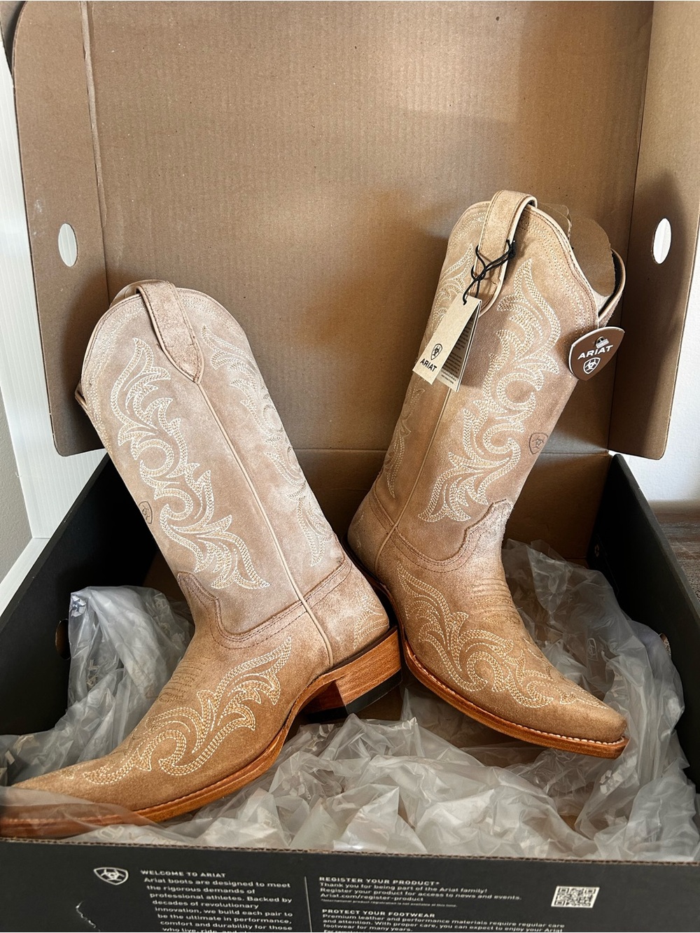 Ariat Women's Light Tan (Truly Taupe) Haden Boot NWT Western boot